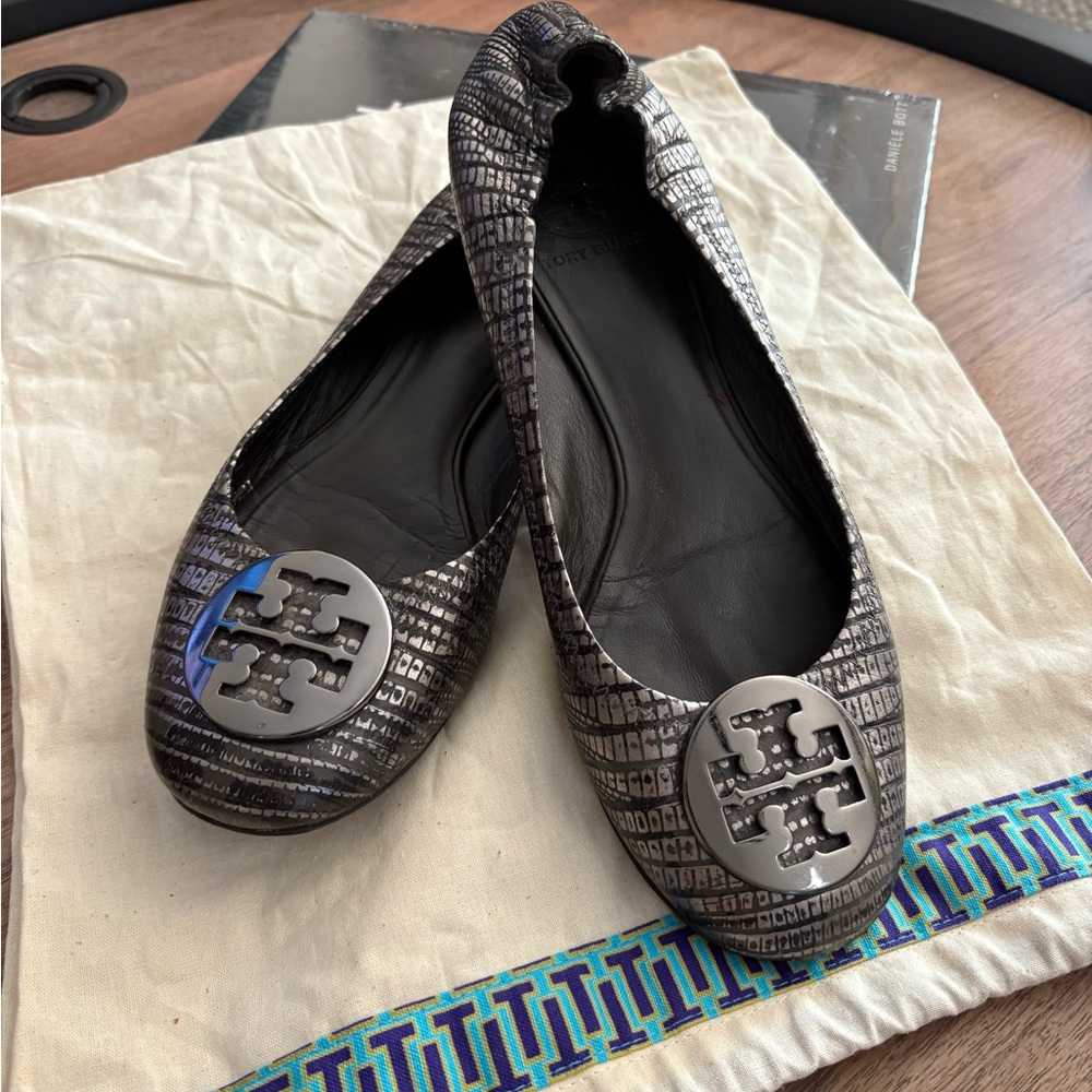 Tory Burch Pewter Metal Logo Metallic Patterned Loafers Miller